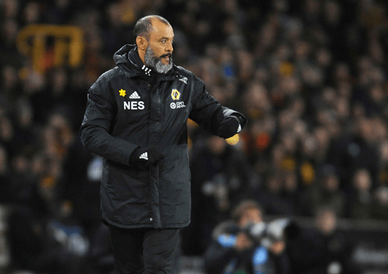  法兰克福主帅赛后批评裁判尺度  