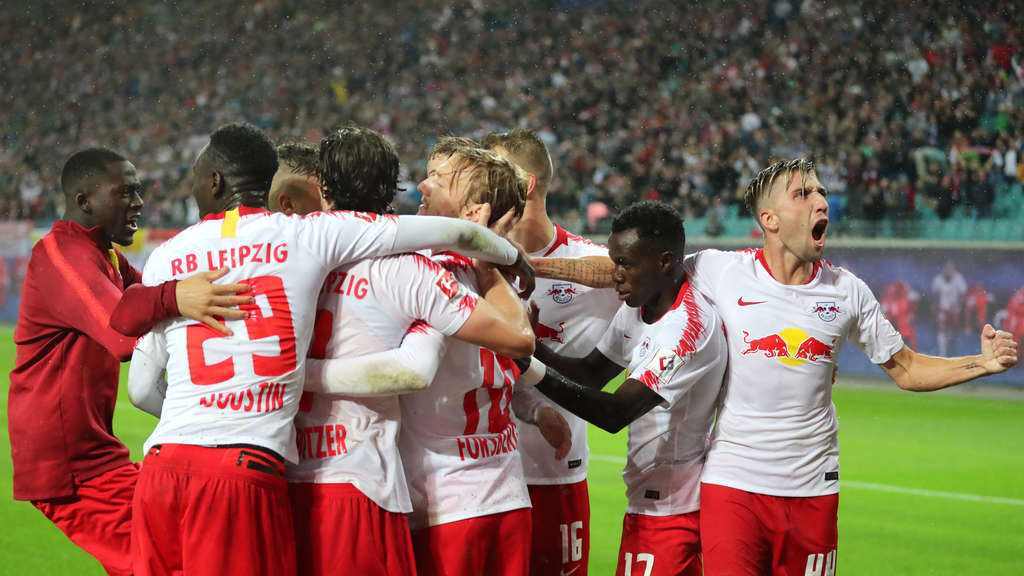  多特蒙德与莱比锡红牛激战成平各取一分  